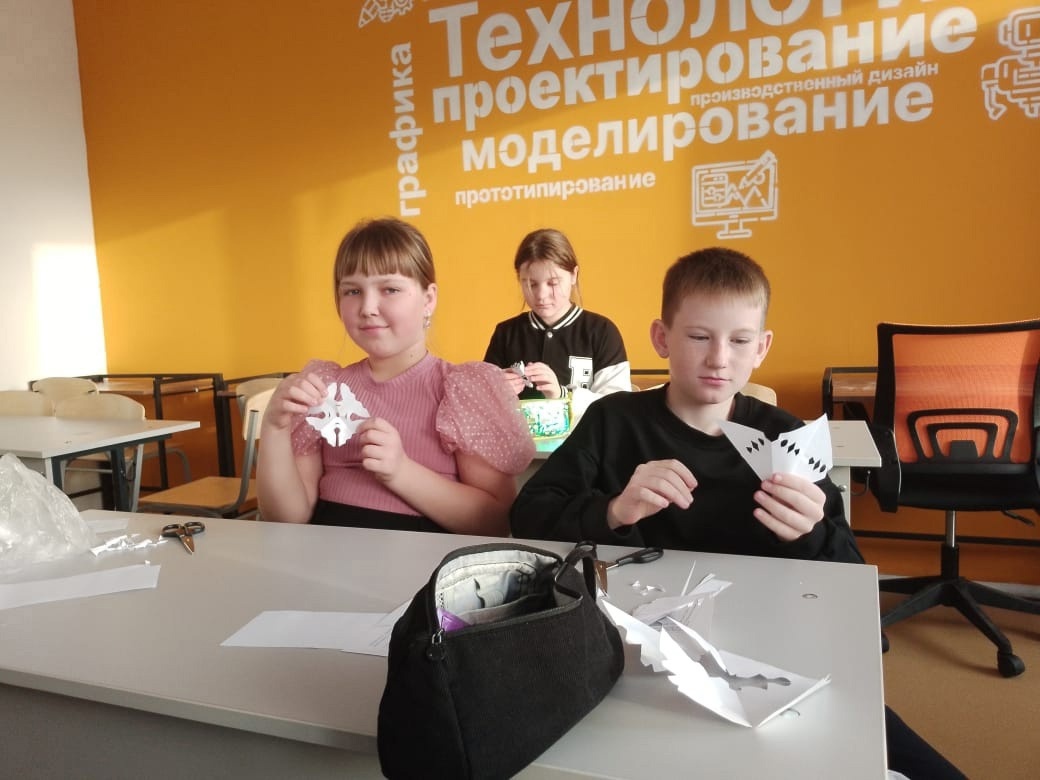 Мастерская снежинок.